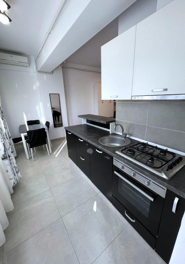 Taste Of Iasi - Two Room Apartment - Central - Sunset Touch Exterior foto